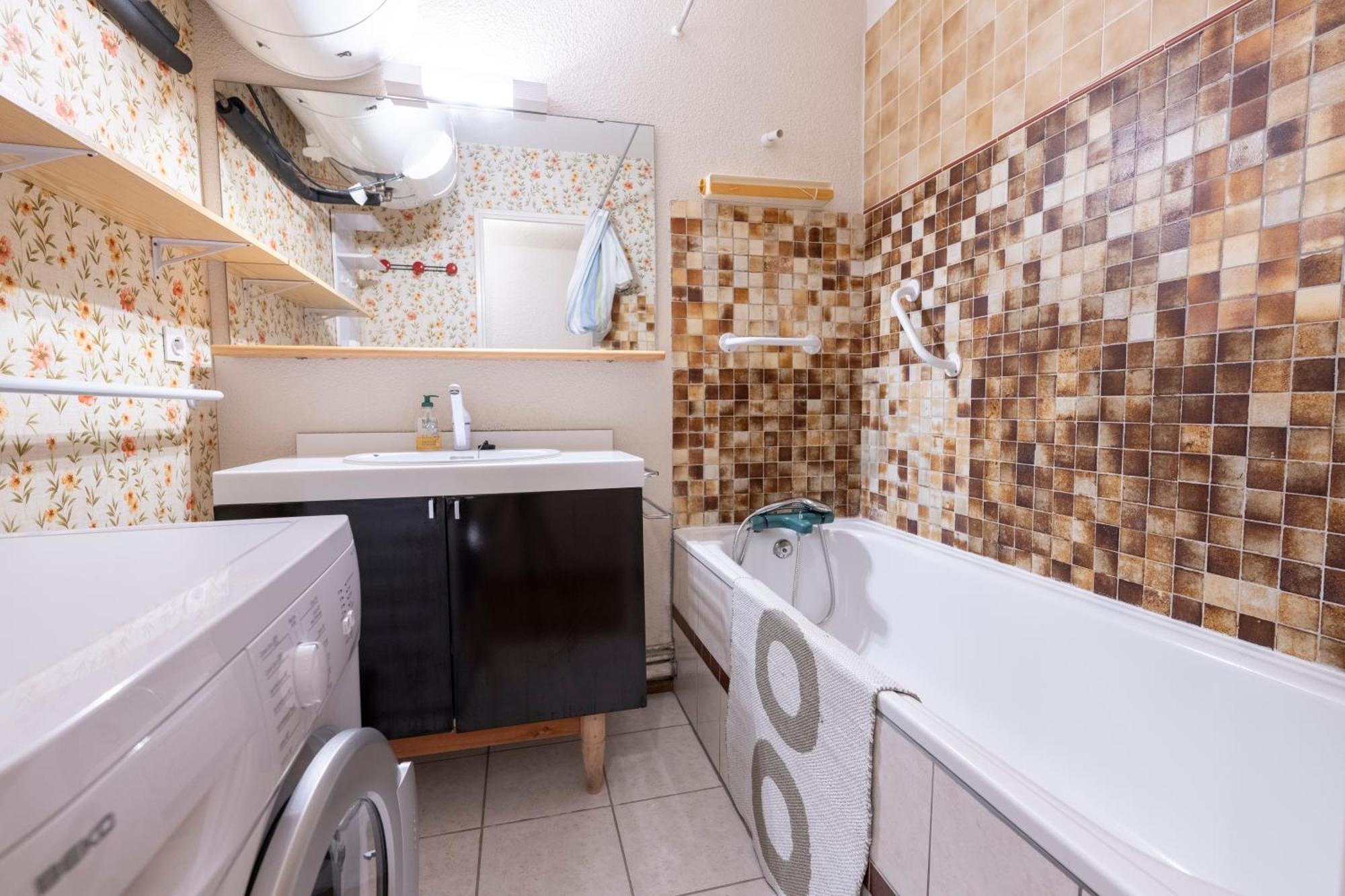 Apartment Petit Montagnard - Casier A - Parking Enchastrayes